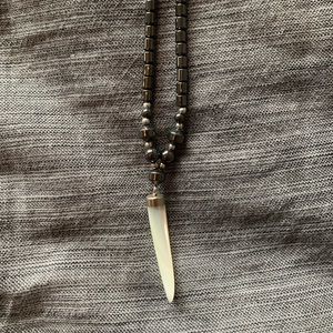 Fake shark tooth magnetic necklace